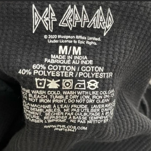 Def Leppard Black Graphic Long Sleeve Top size Medium EUC - Picture 4 of 4